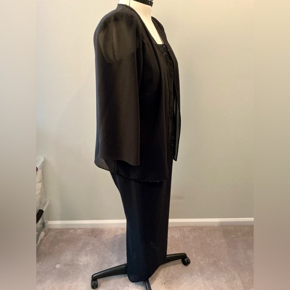 Karen Millen evening dress with Sheer jacket Overlay - Picture 4 of 9